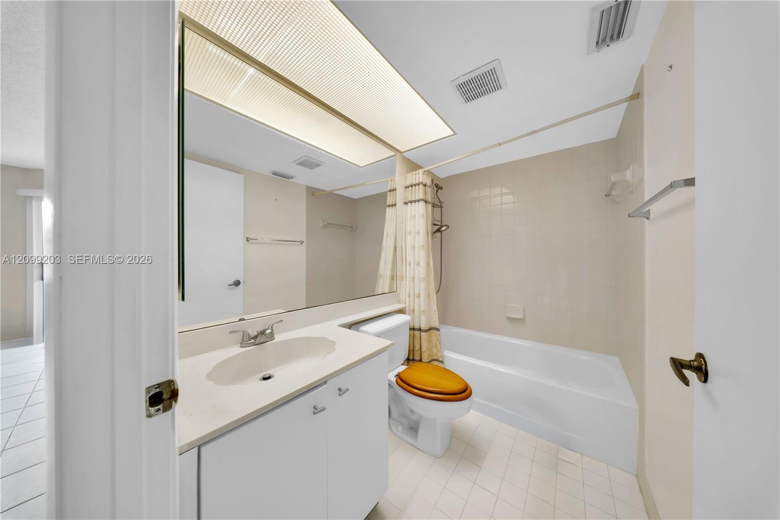 2257 SE 27th Dr Unit: 103-E