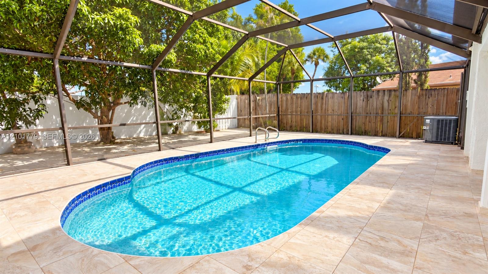 1671 E Sandpiper Cir