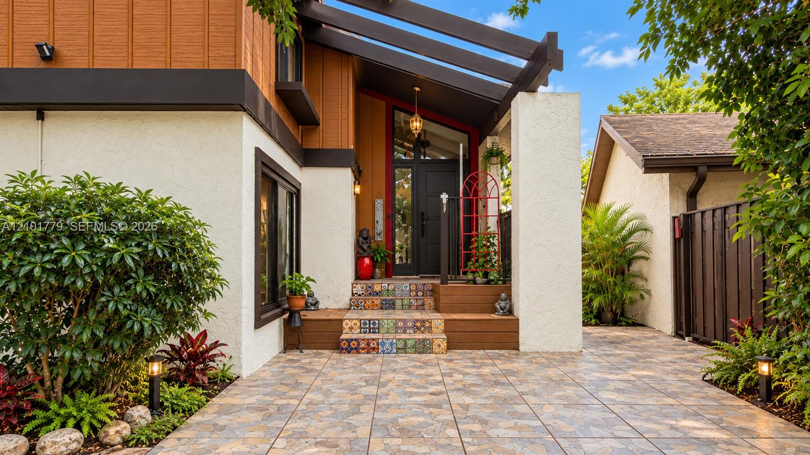 1671 E Sandpiper Cir