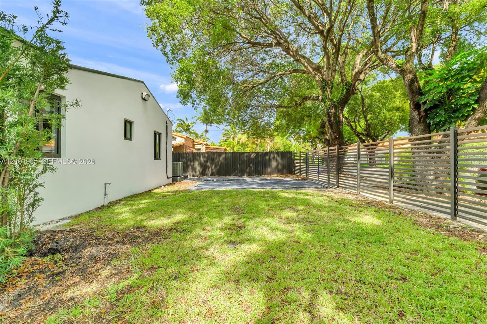 1741 SW 17th Ct