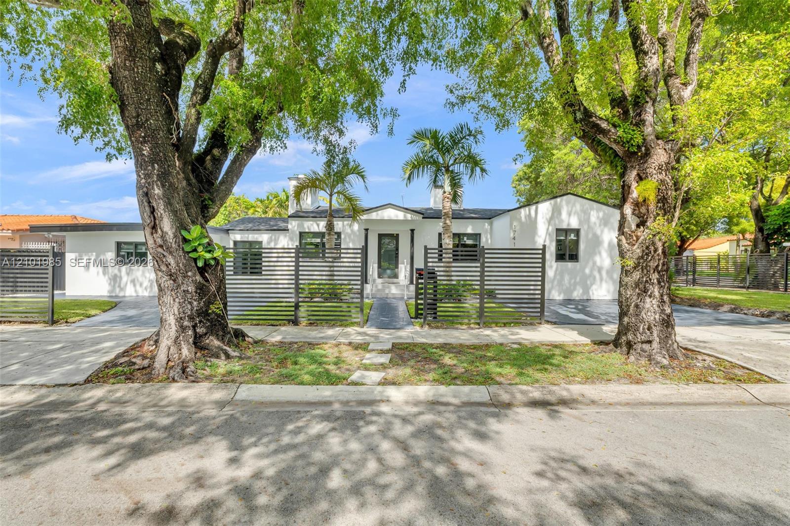 1741 SW 17th Ct