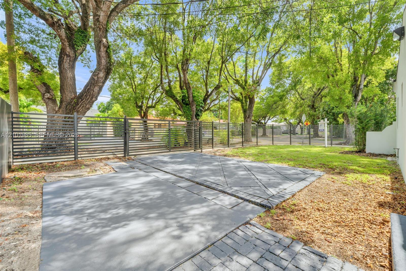 1741 SW 17th Ct