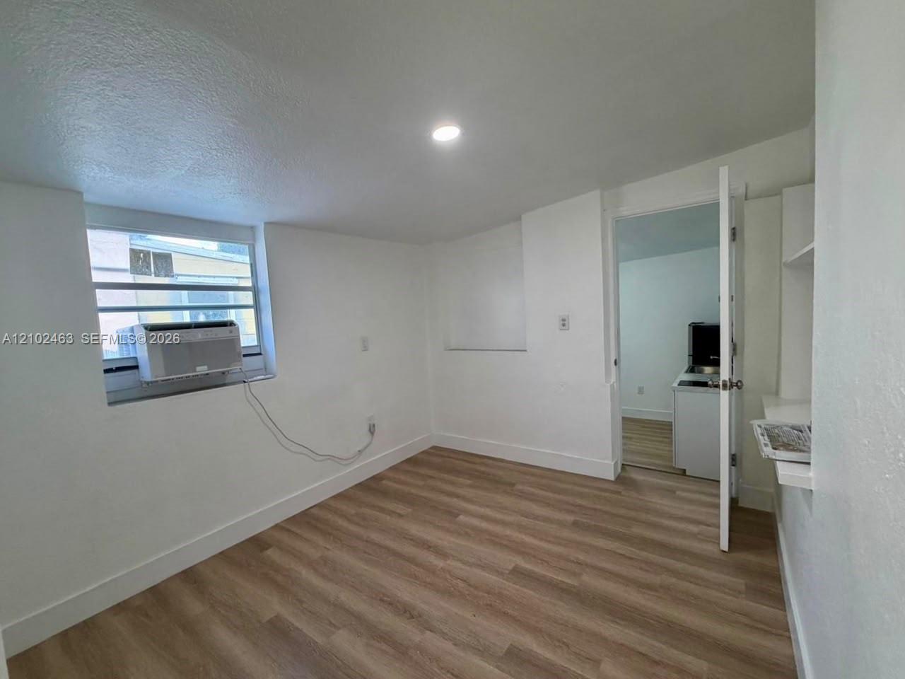 3013 NW Flagler Ter