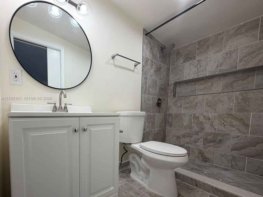3013 NW Flagler Ter