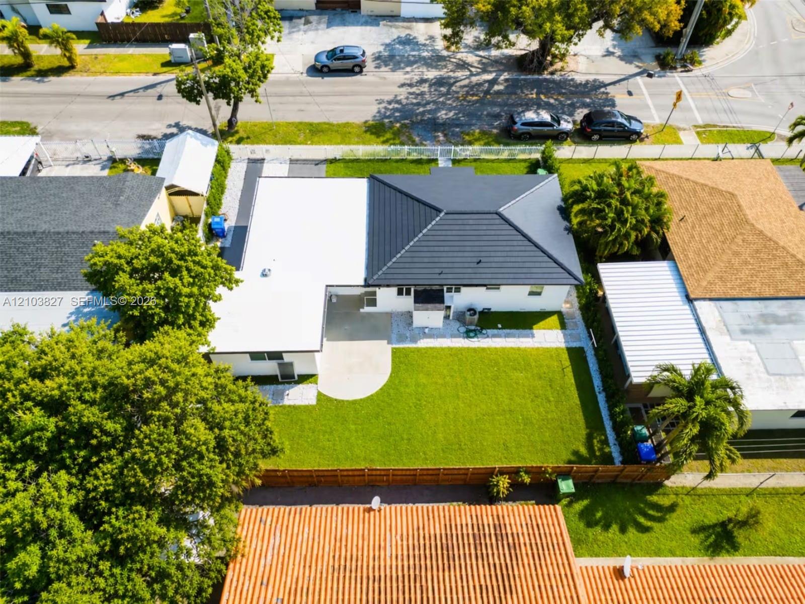 1530 SW 24th Ave