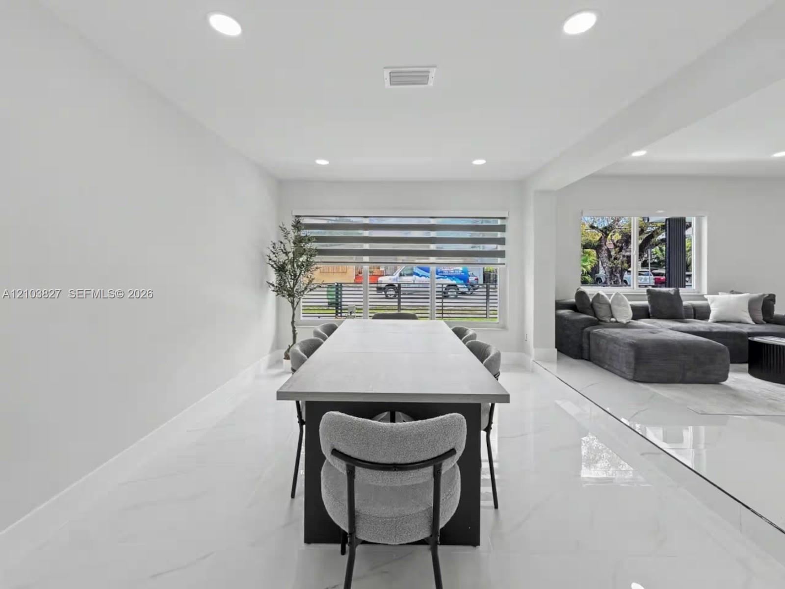 1530 SW 24th Ave