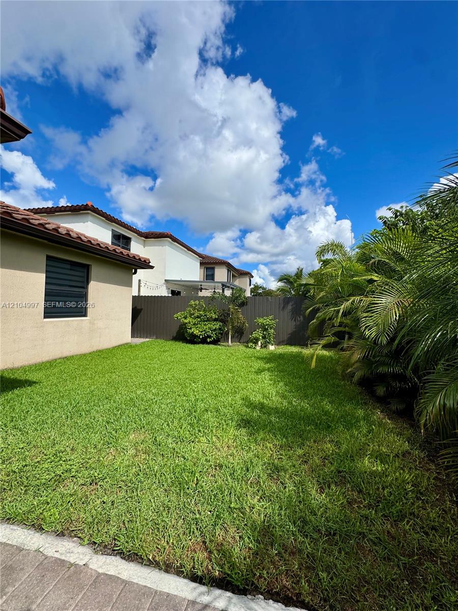 23689 SW 115th Ct
