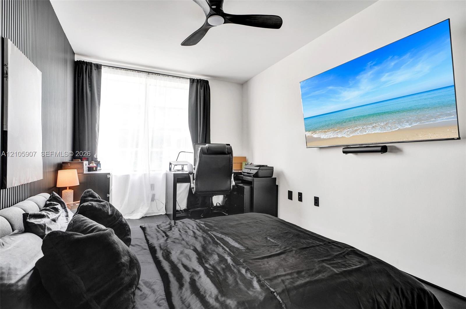 1460 Ocean Dr # 308