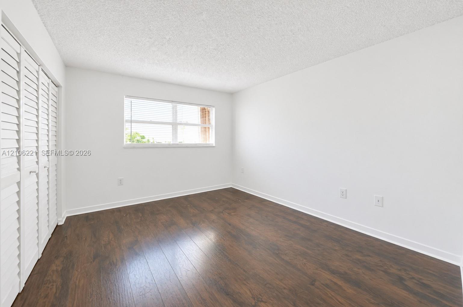 9043 Park Road Dr # 9043