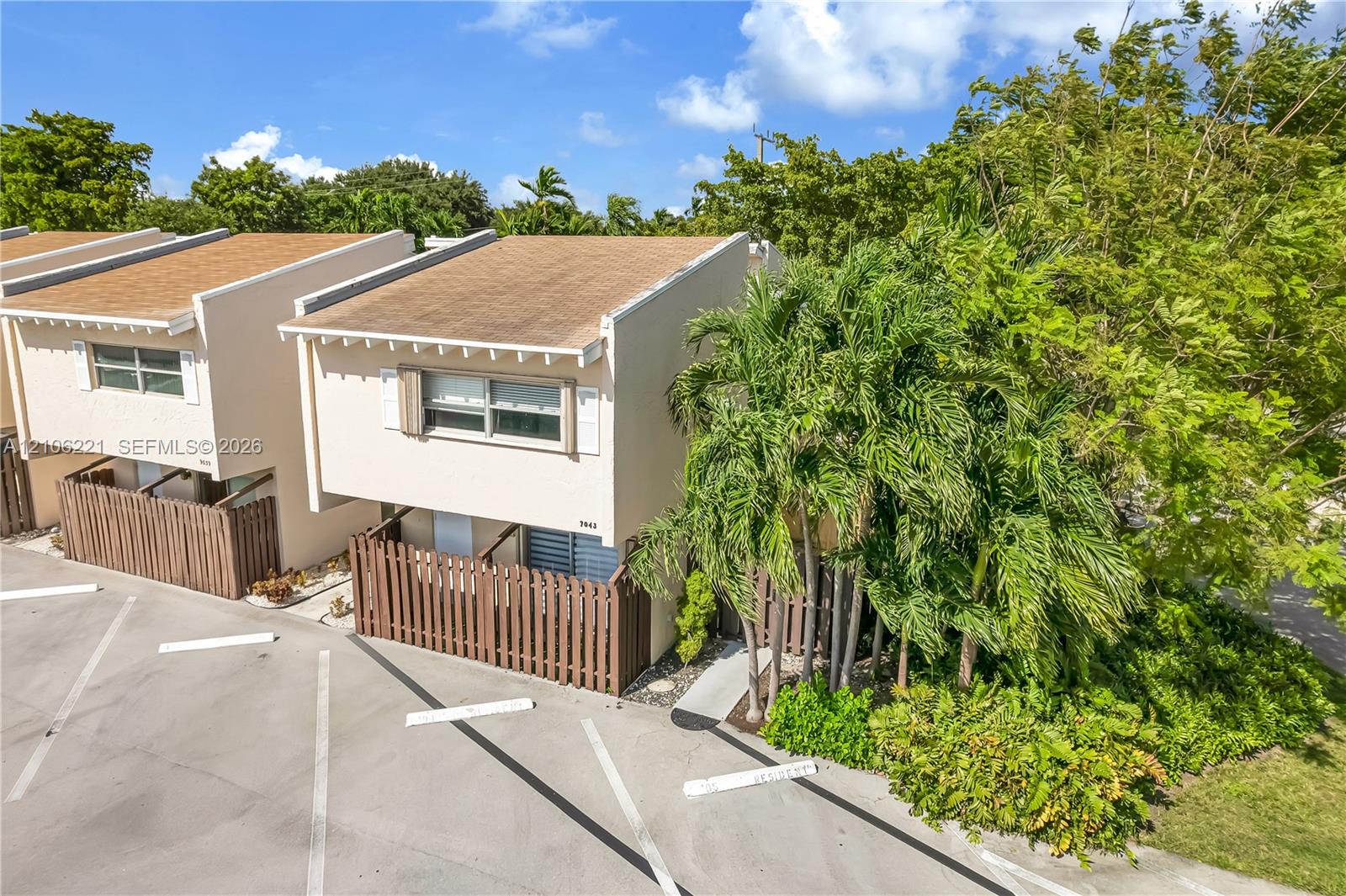 9043 Park Road Dr # 9043