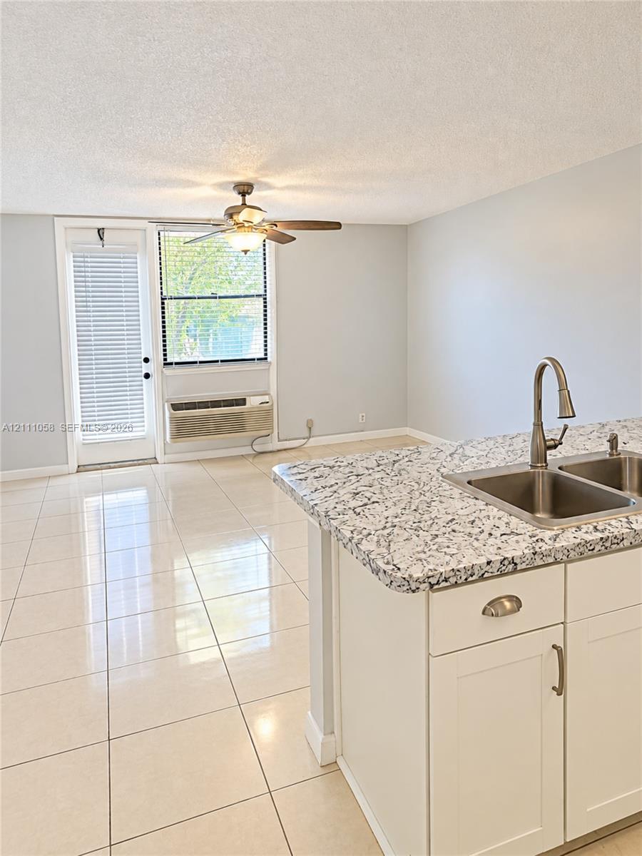 2701 Riverside Dr # B Unit: 212-B