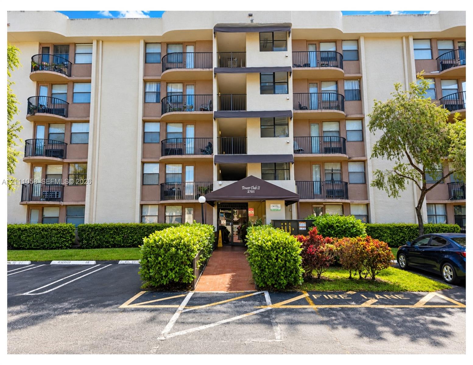 2701 Riverside Dr # B Unit: 212-B