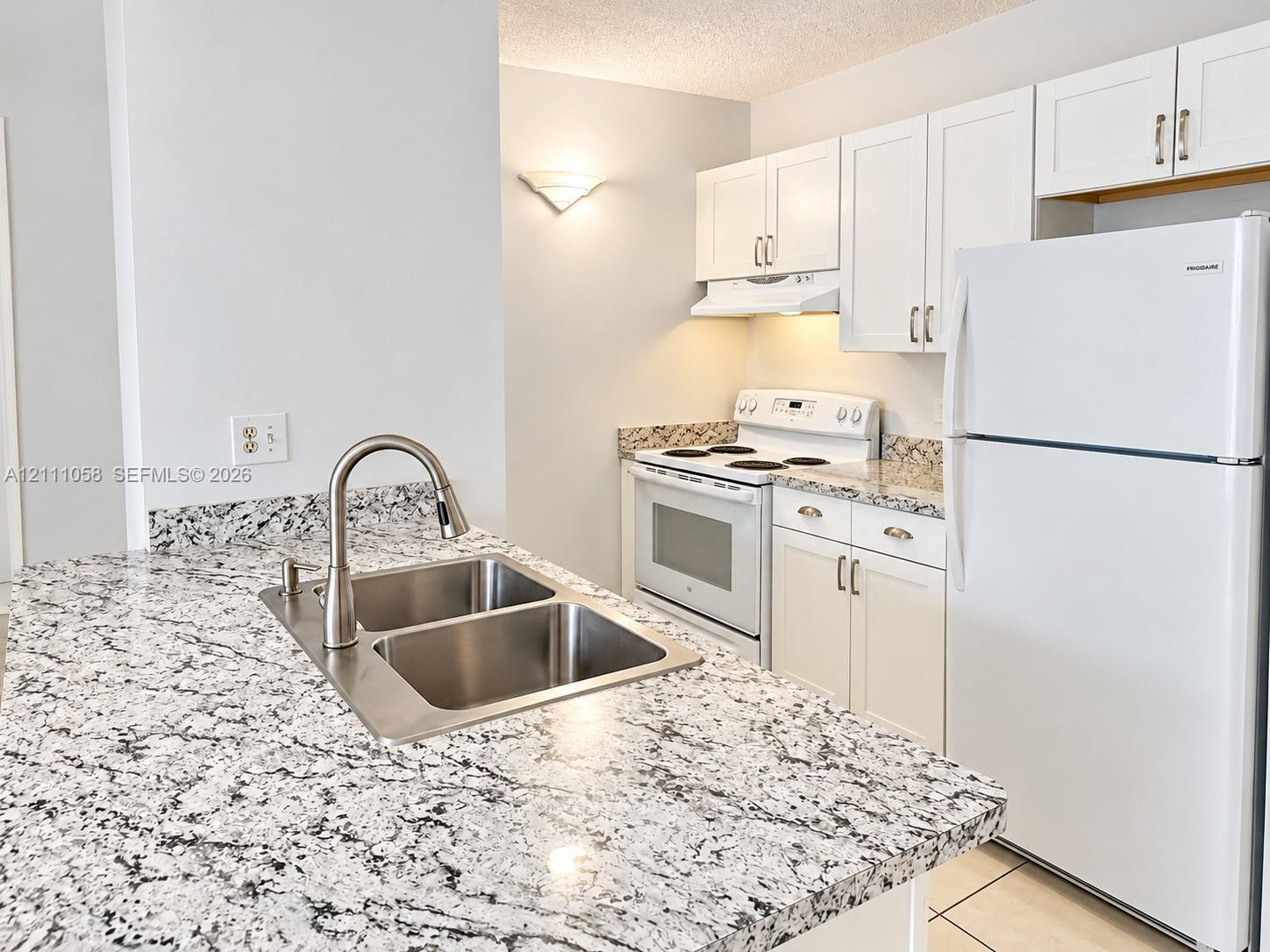 2701 Riverside Dr # B Unit: 212-B