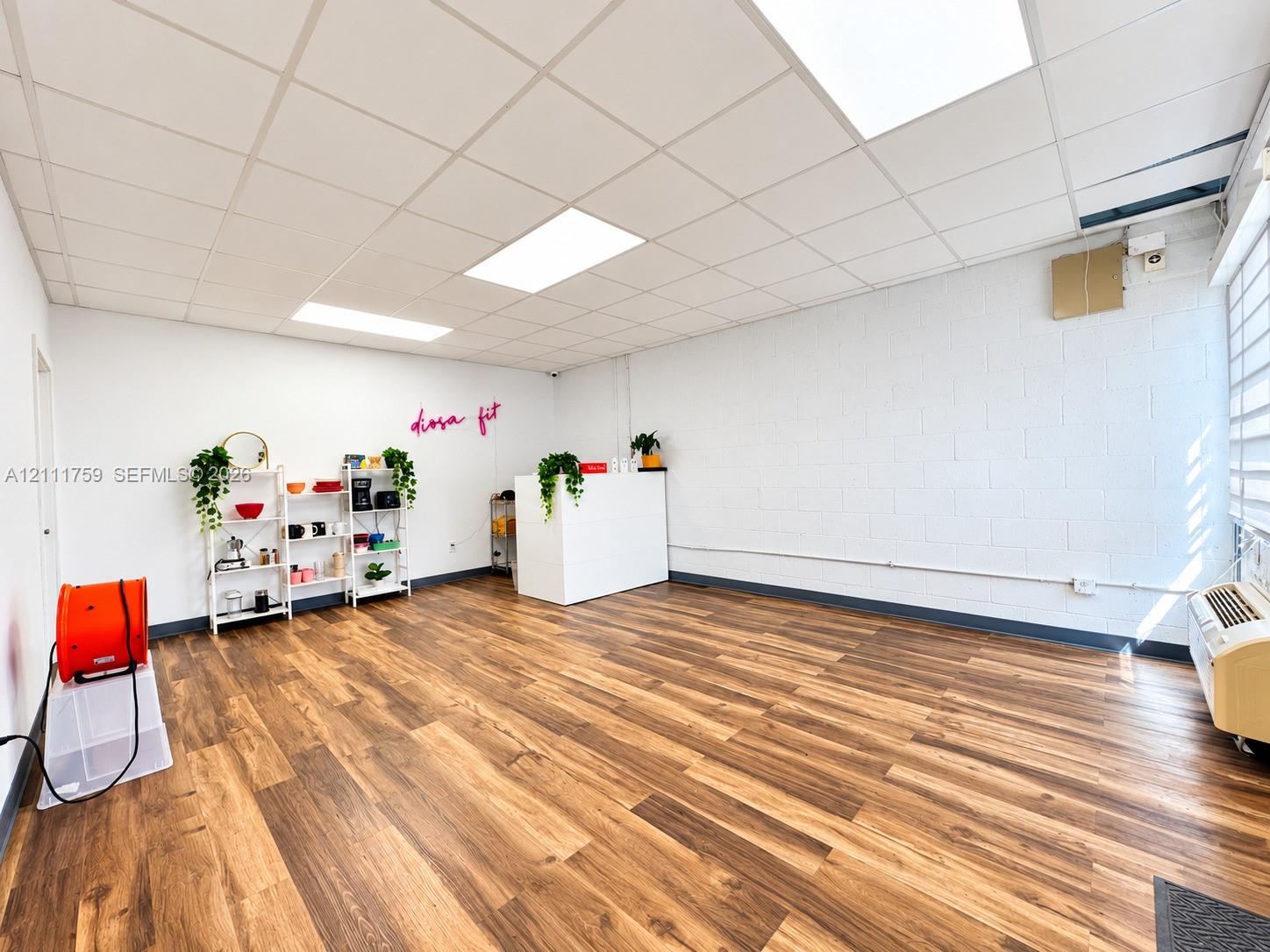 3435 NW 19th St