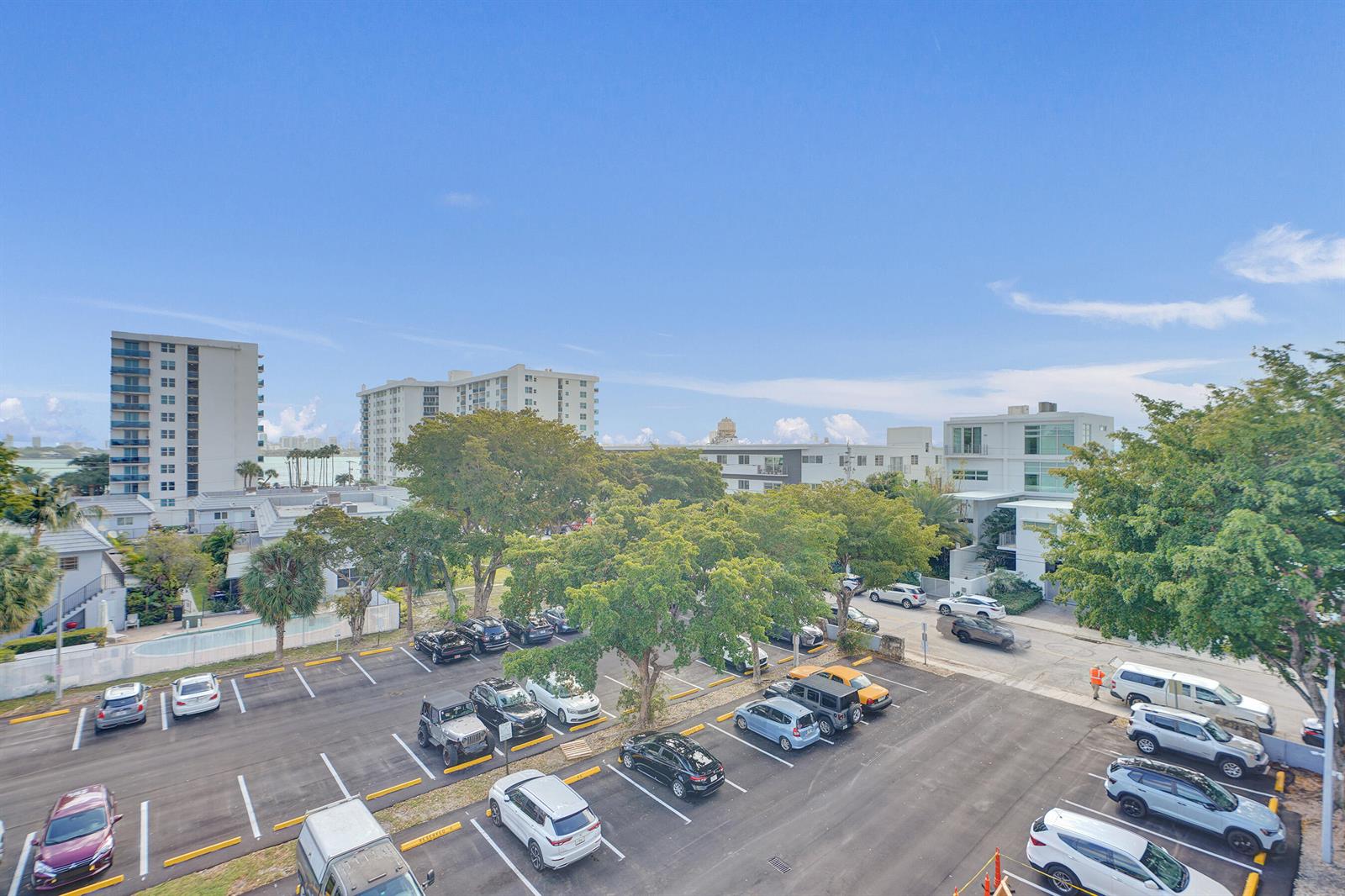 1801 S Treasure Drive # 528