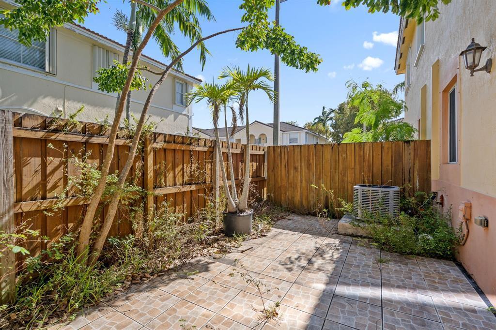 2527 SE 15th Place 193