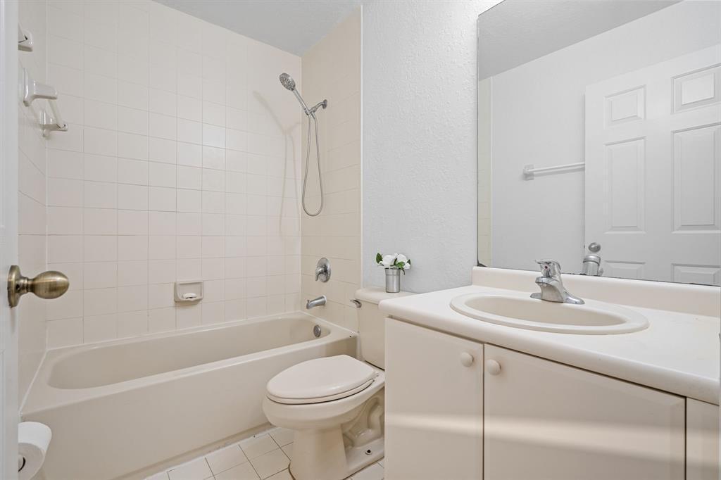 2527 SE 15th Place 193