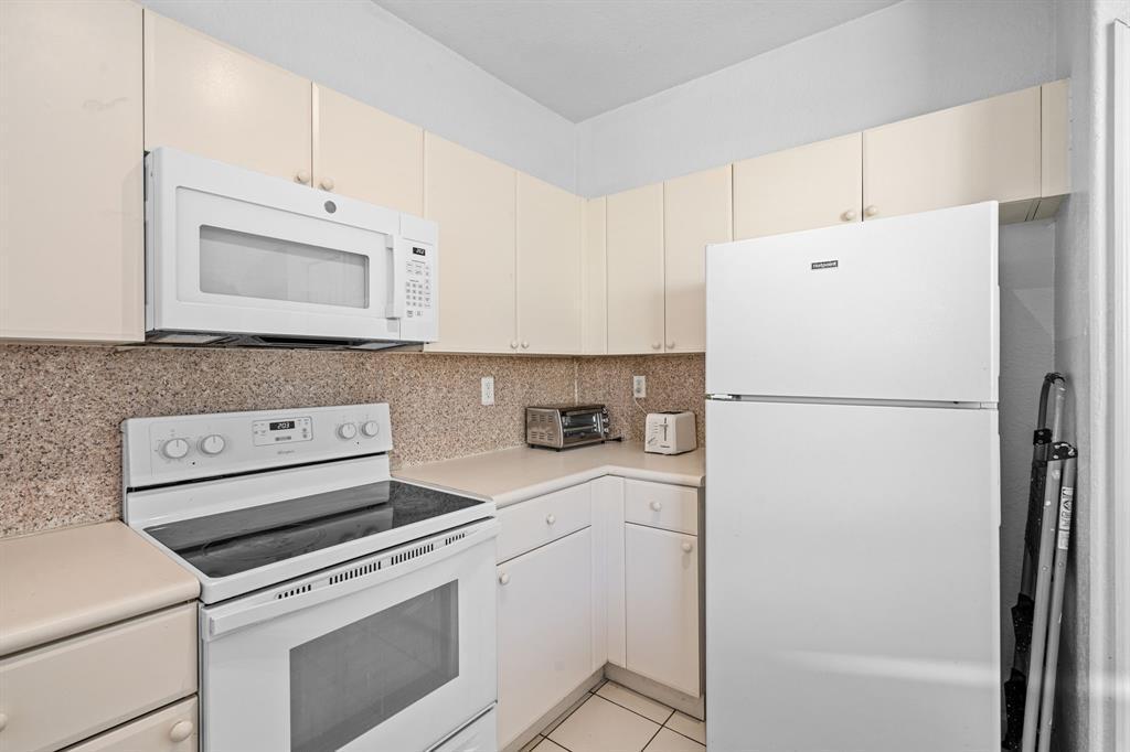 2527 SE 15th Place 193