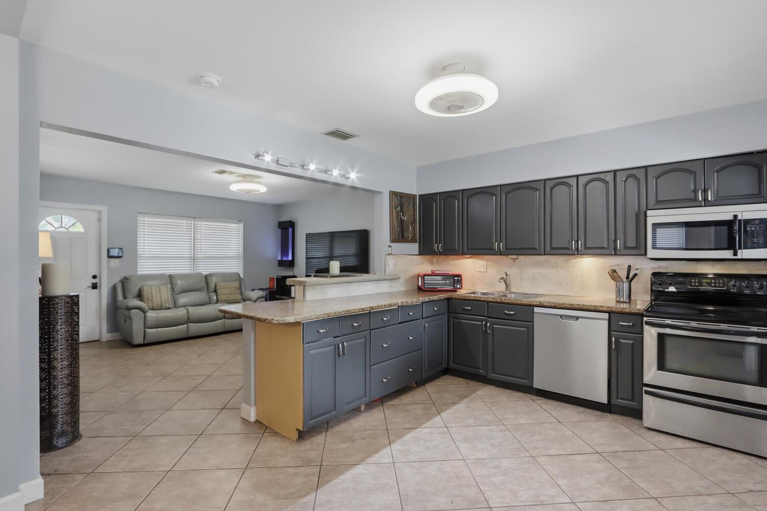 720 NE 7th Street