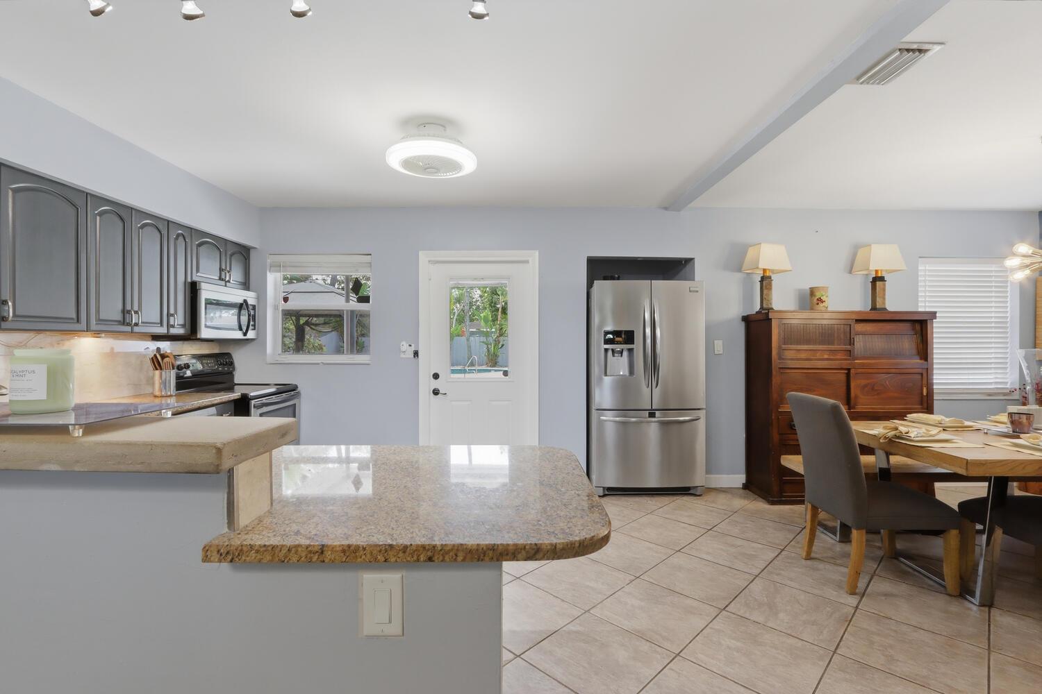 720 NE 7th Street