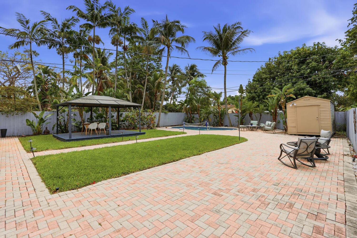 720 NE 7th Street