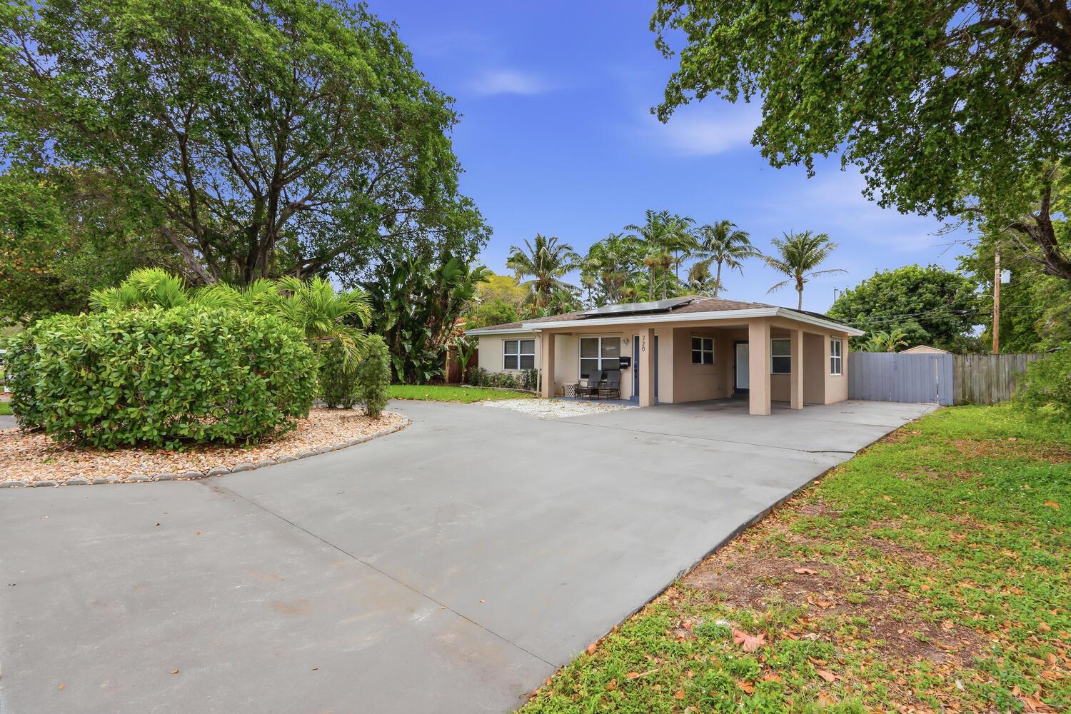 720 NE 7th Street
