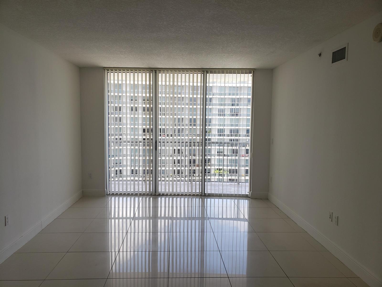 1750 N Bayshore Drive # 5205