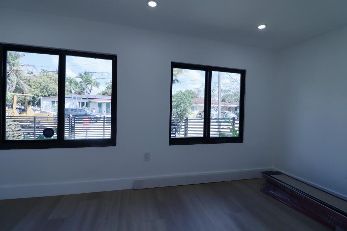 3040 NW 13th Avenue # 1
