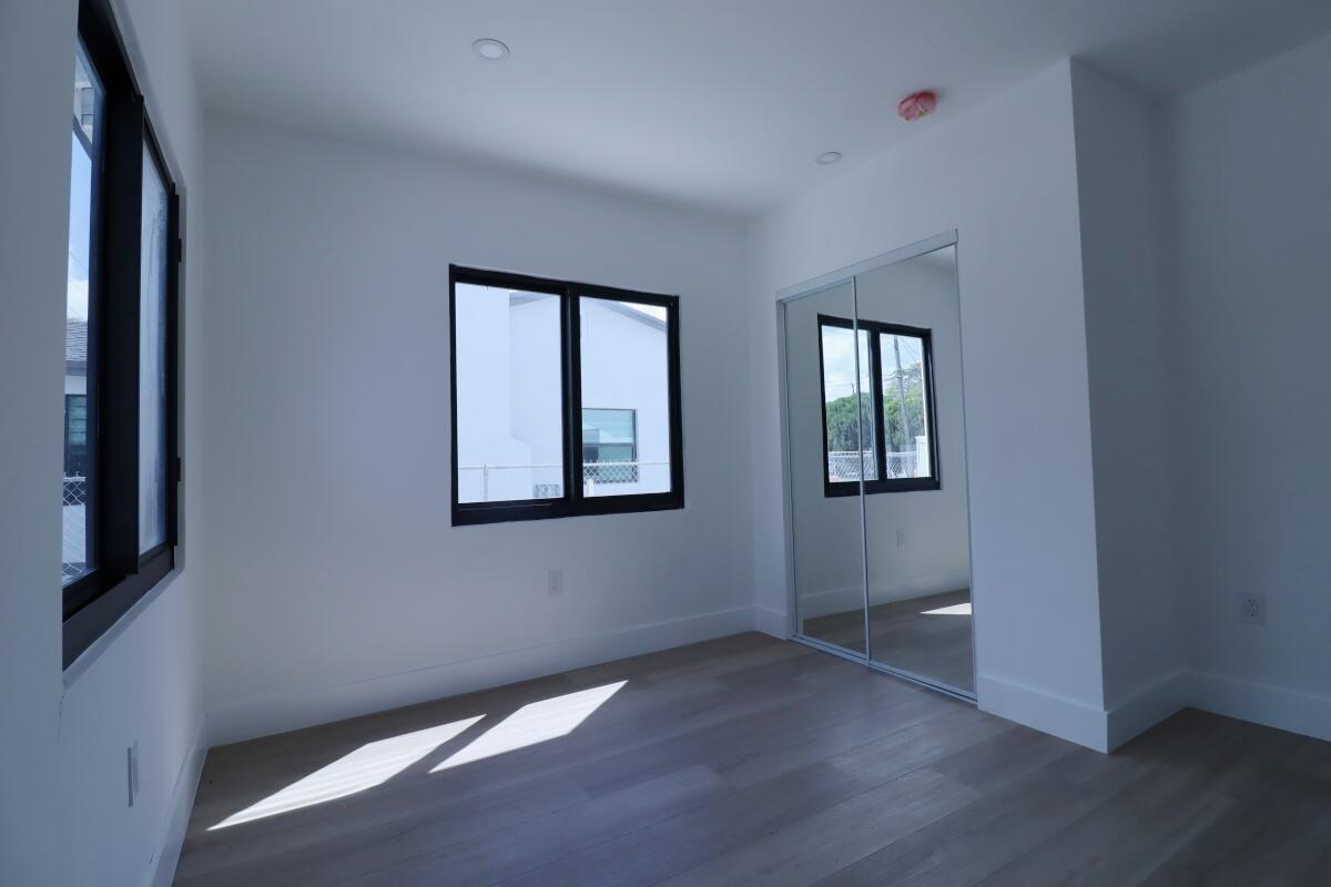 3040 NW 13th Avenue # 1