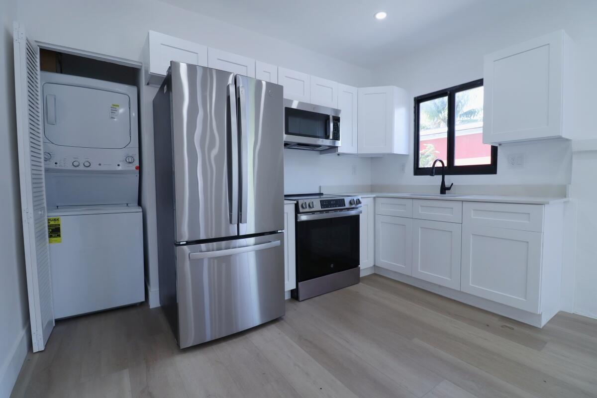 3040 NW 13th Avenue # 1