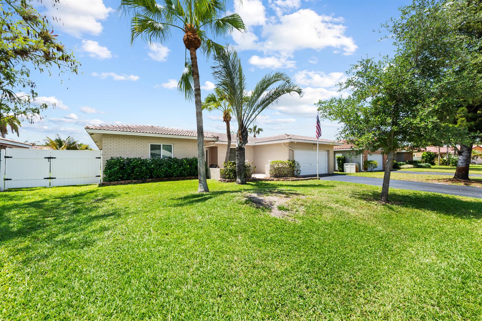 8478 NW 14th Court
