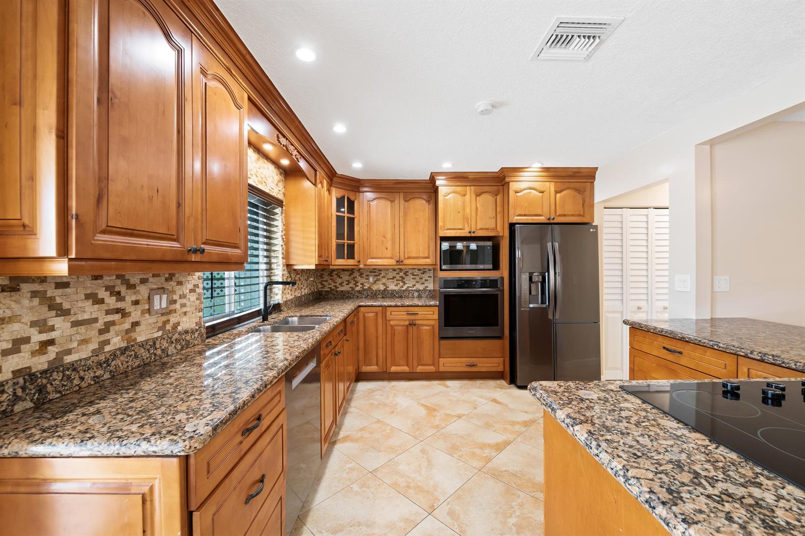8478 NW 14th Court