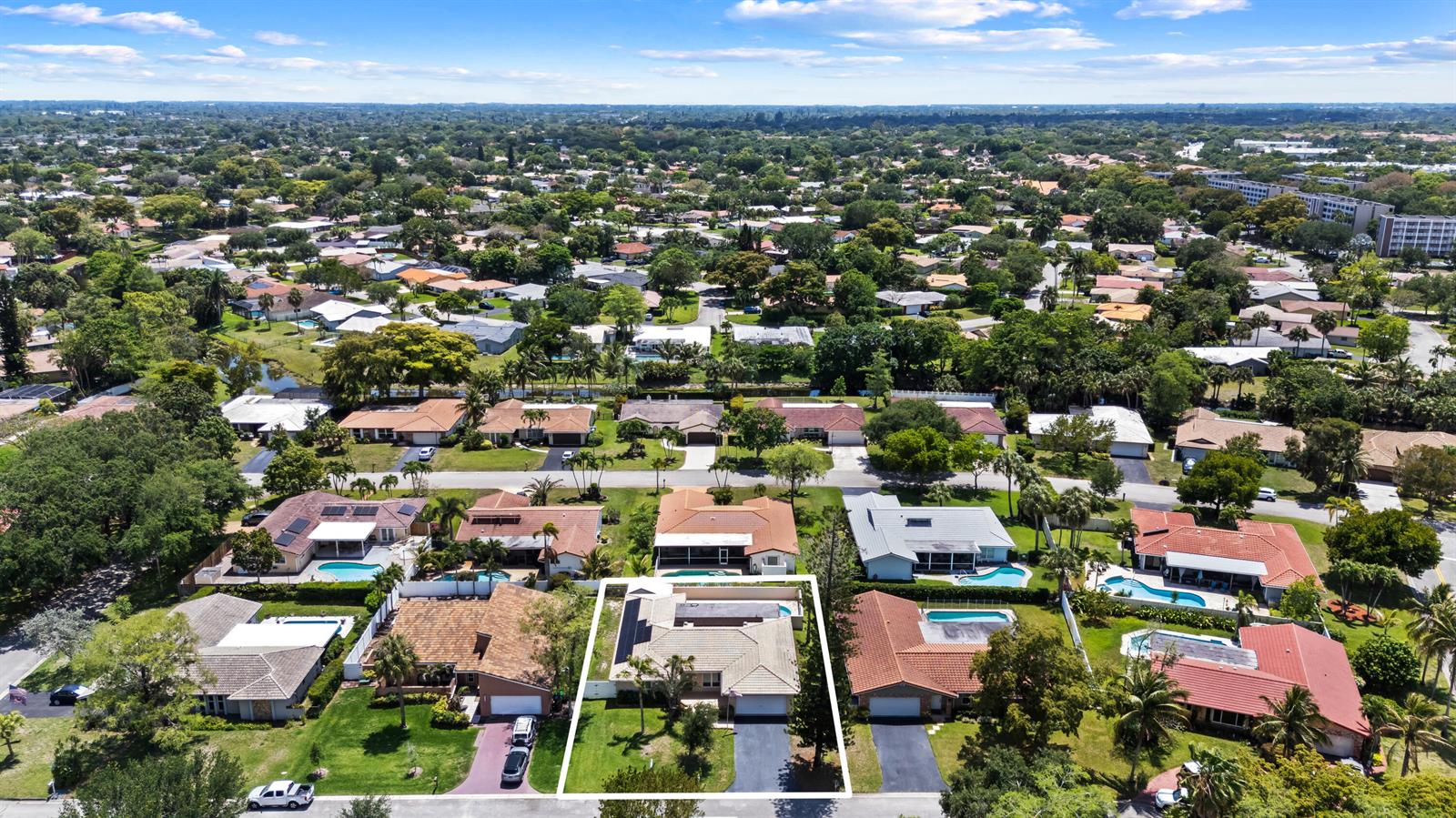 8478 NW 14th Court