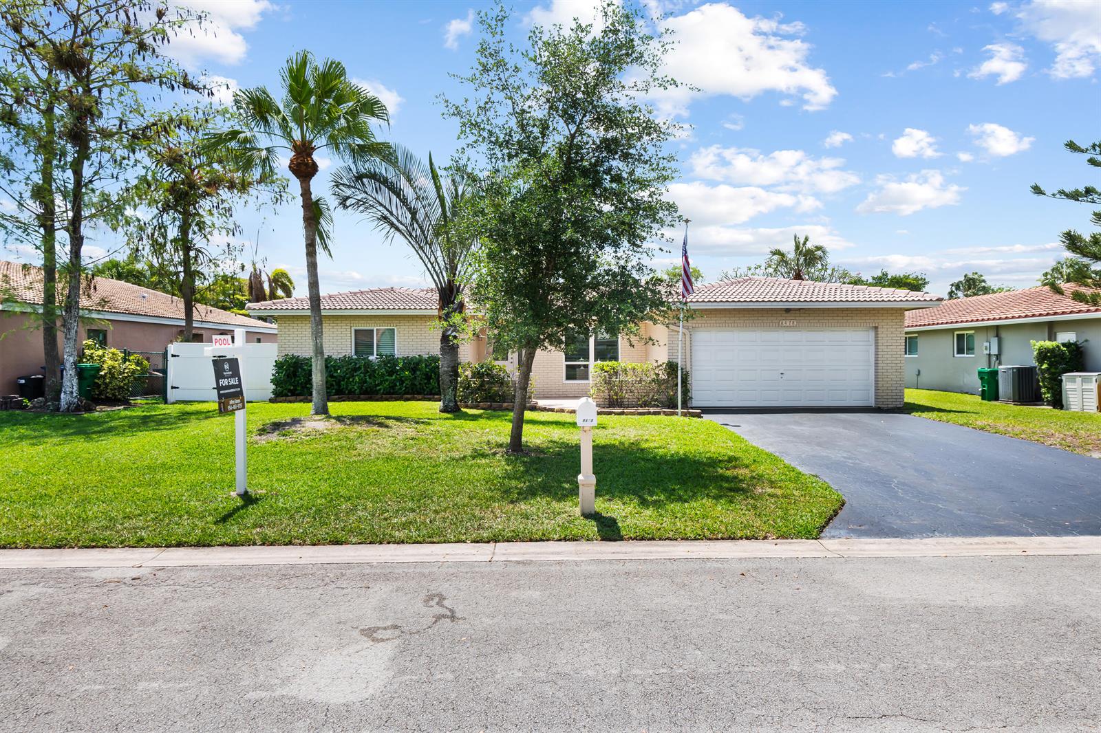 8478 NW 14th Court