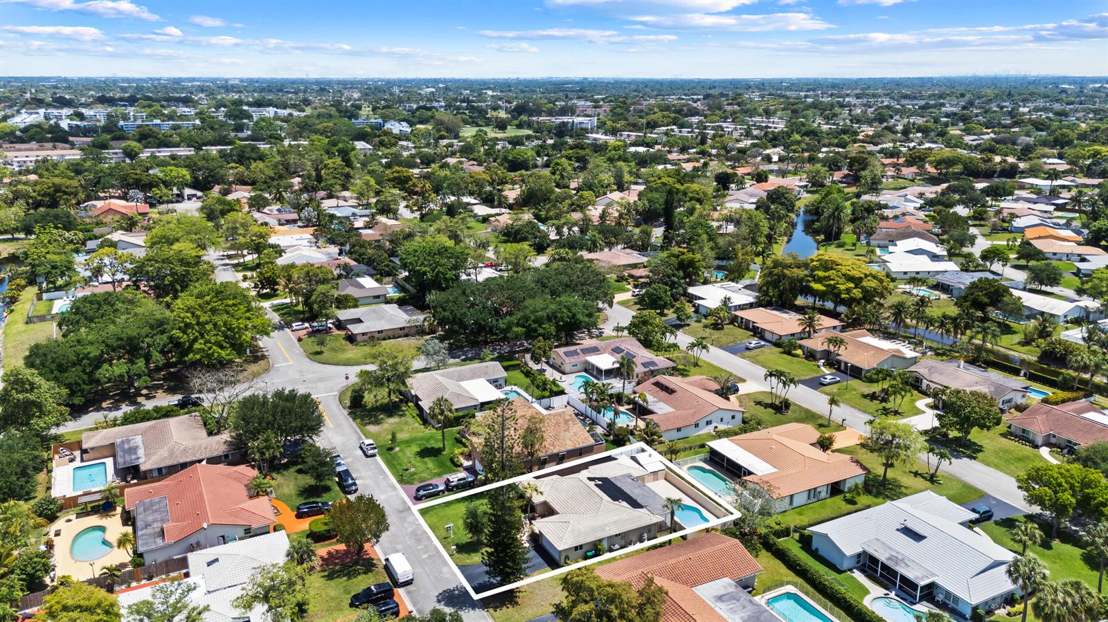 8478 NW 14th Court