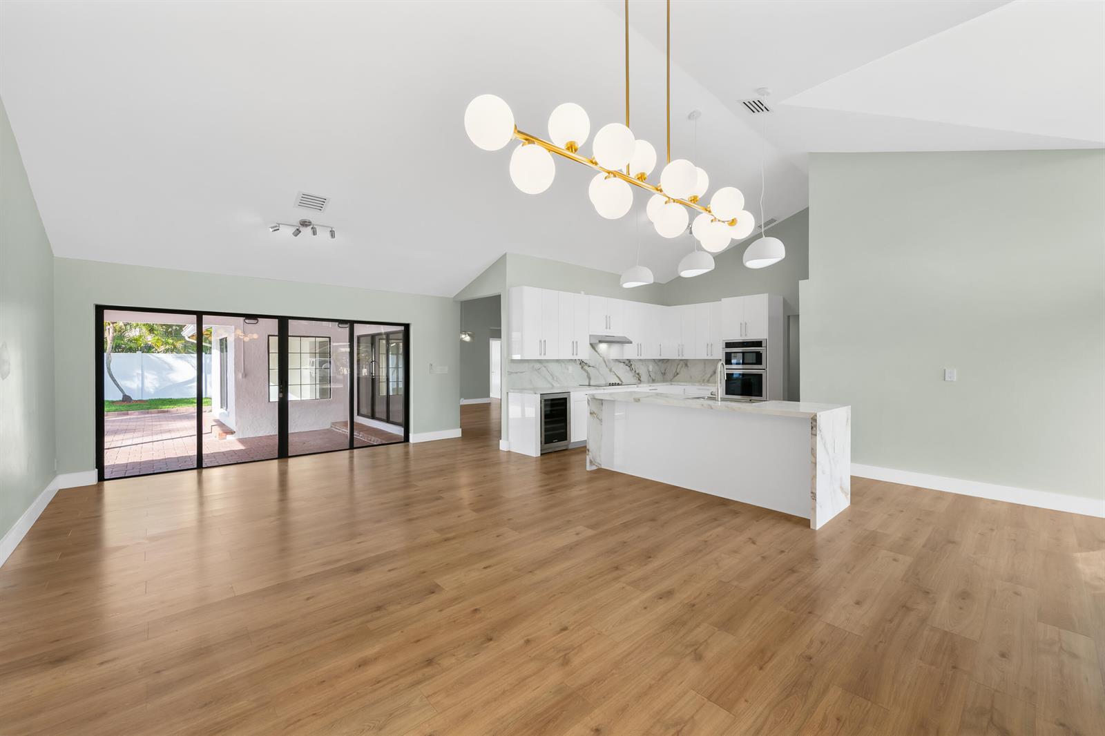 10141 SW 3rd Street