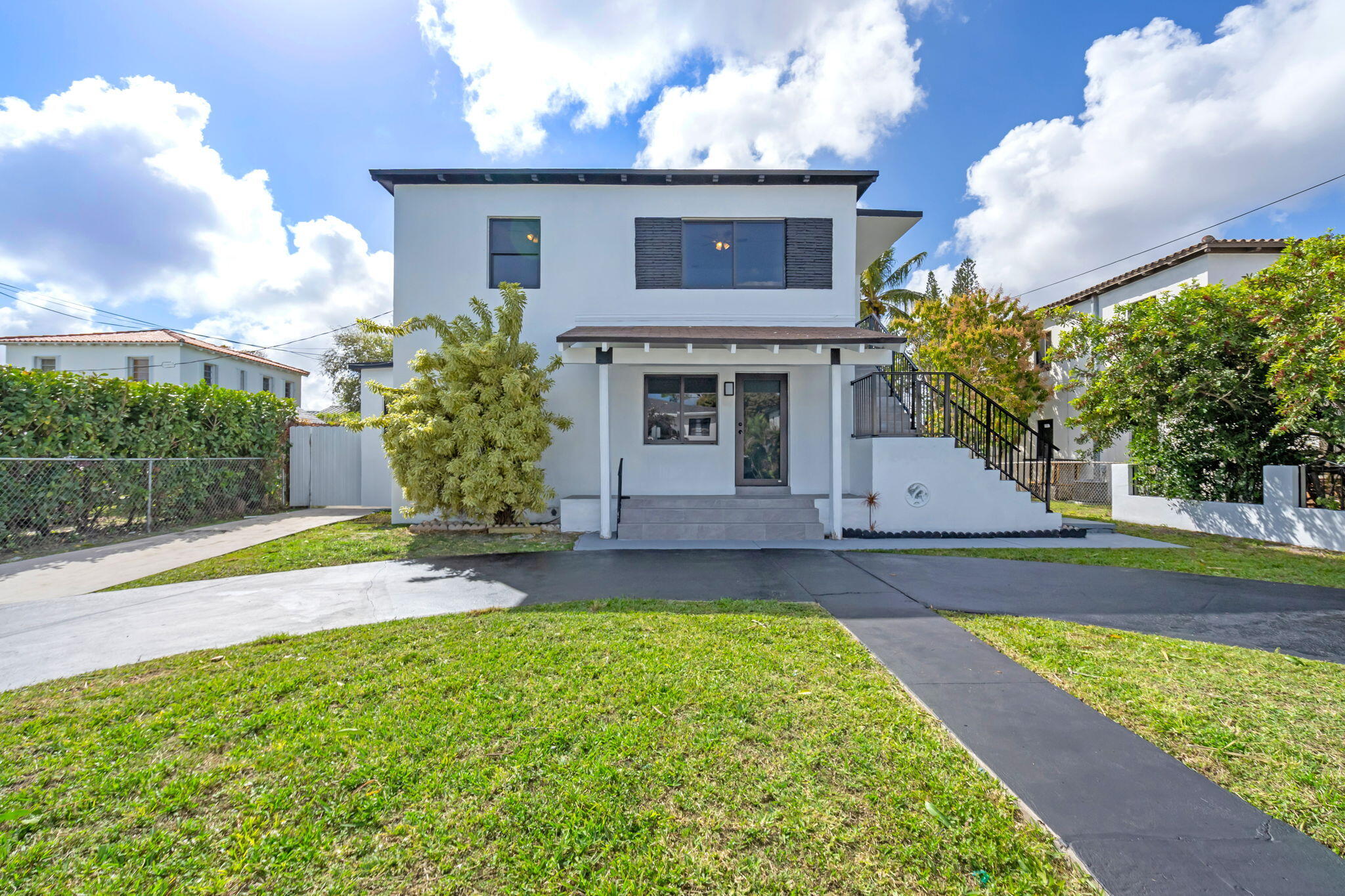 130 SW 31st Court 3