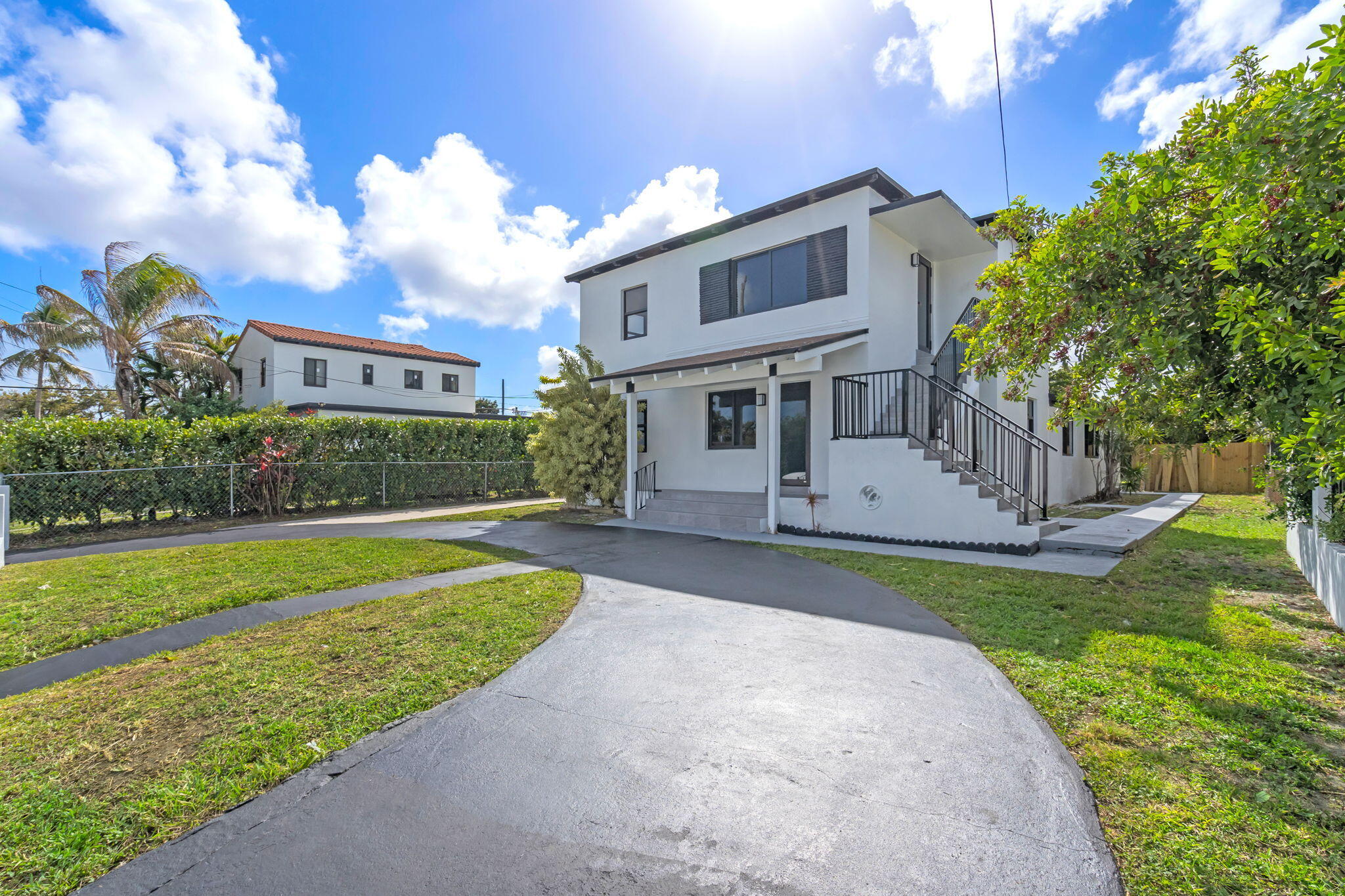 130 SW 31st Court 3