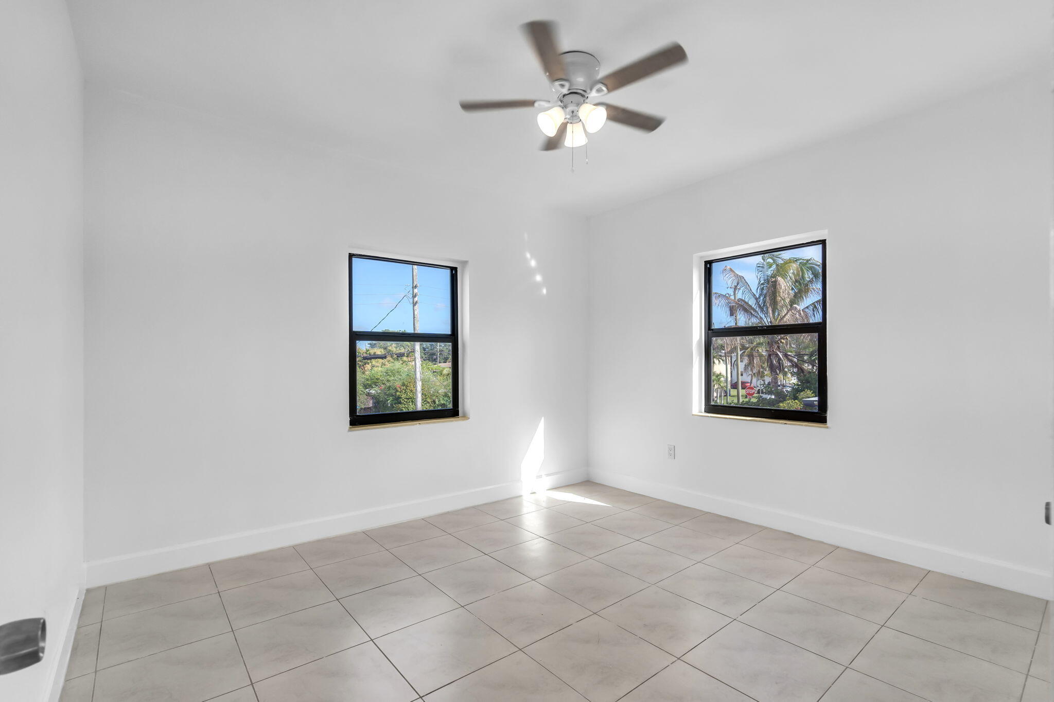 130 SW 31st Court 3