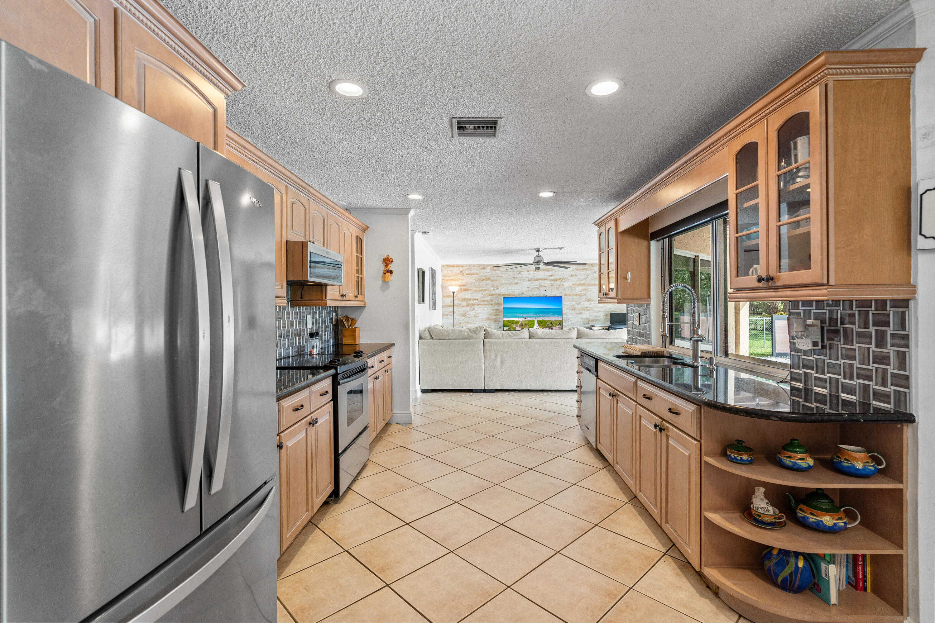 10027 Ramblewood Drive