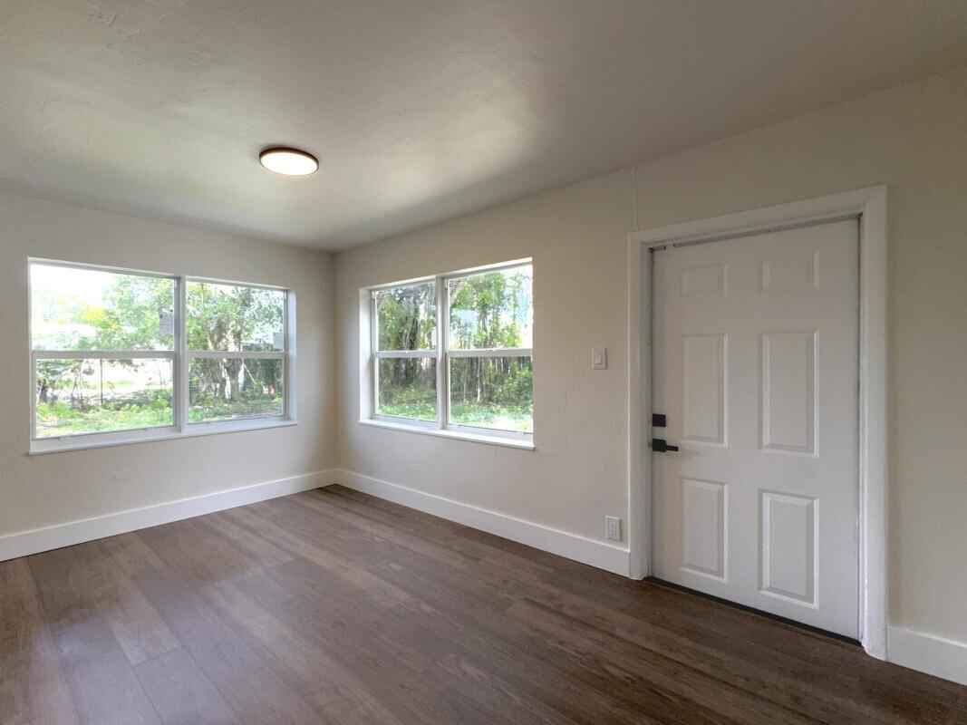 1525 NW 14th Court