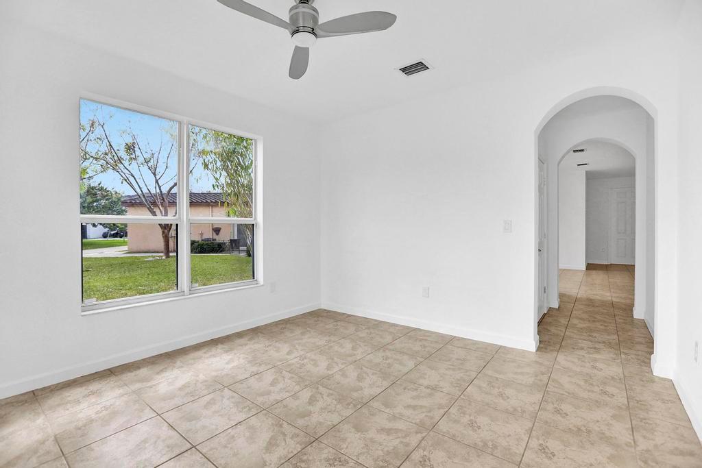 9081 SW 169th Path