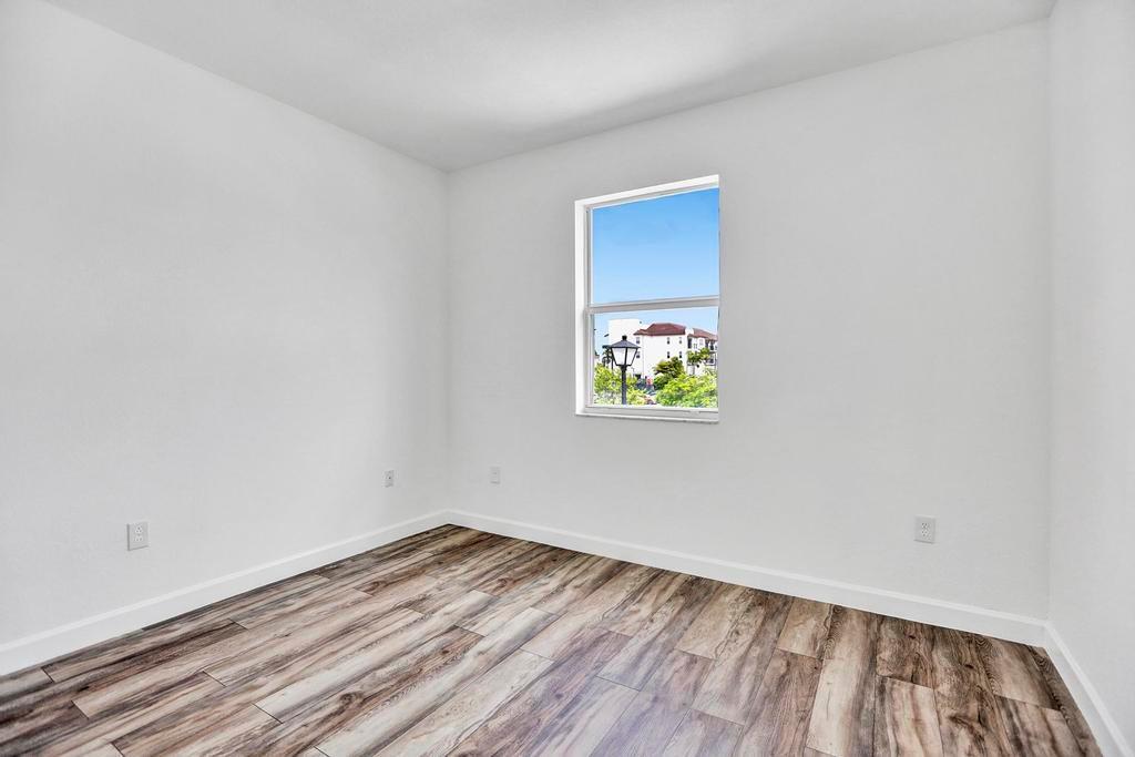 9081 SW 169th Path