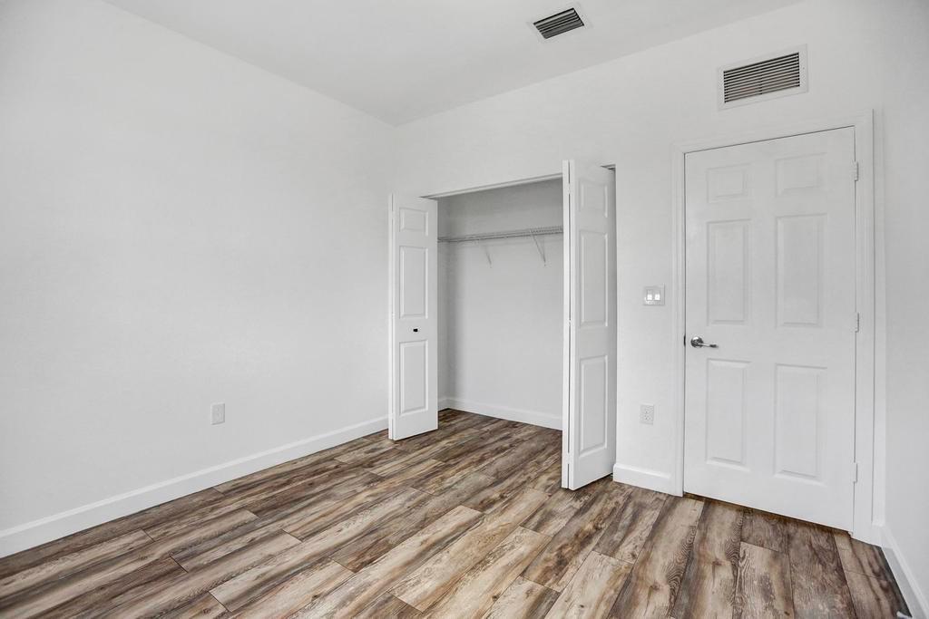 9081 SW 169th Path