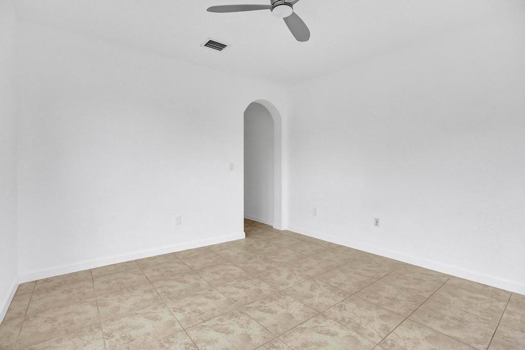 9081 SW 169th Path