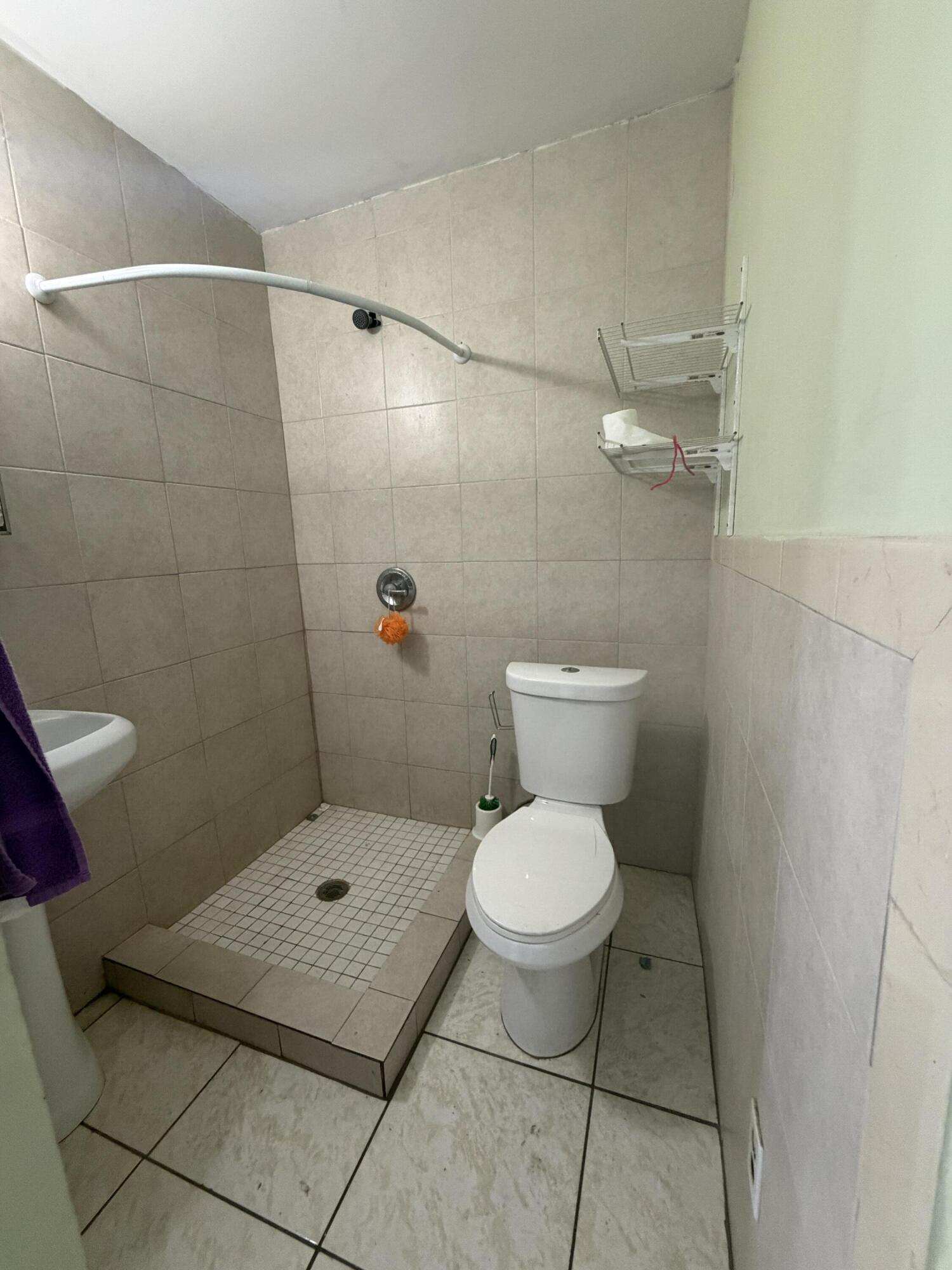 18533 SW 104th Avenue 3b