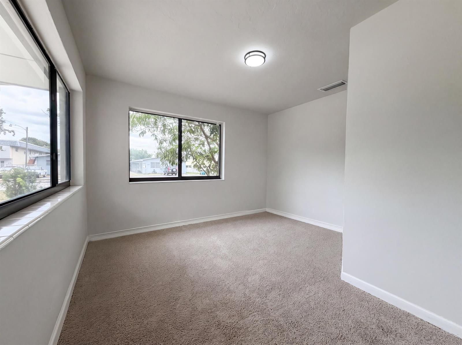 820 NW 78th Avenue