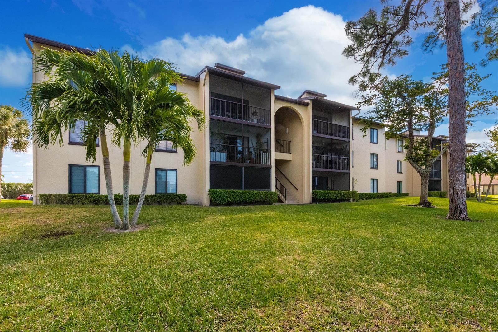 629 Sea Pine Way # D3