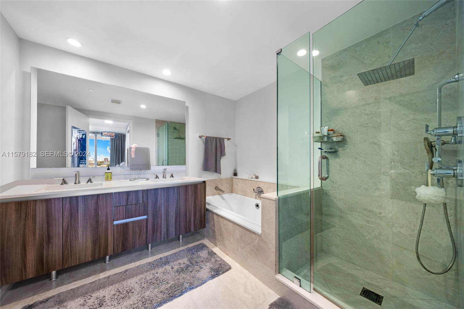 488 NE 18th Street # 1801