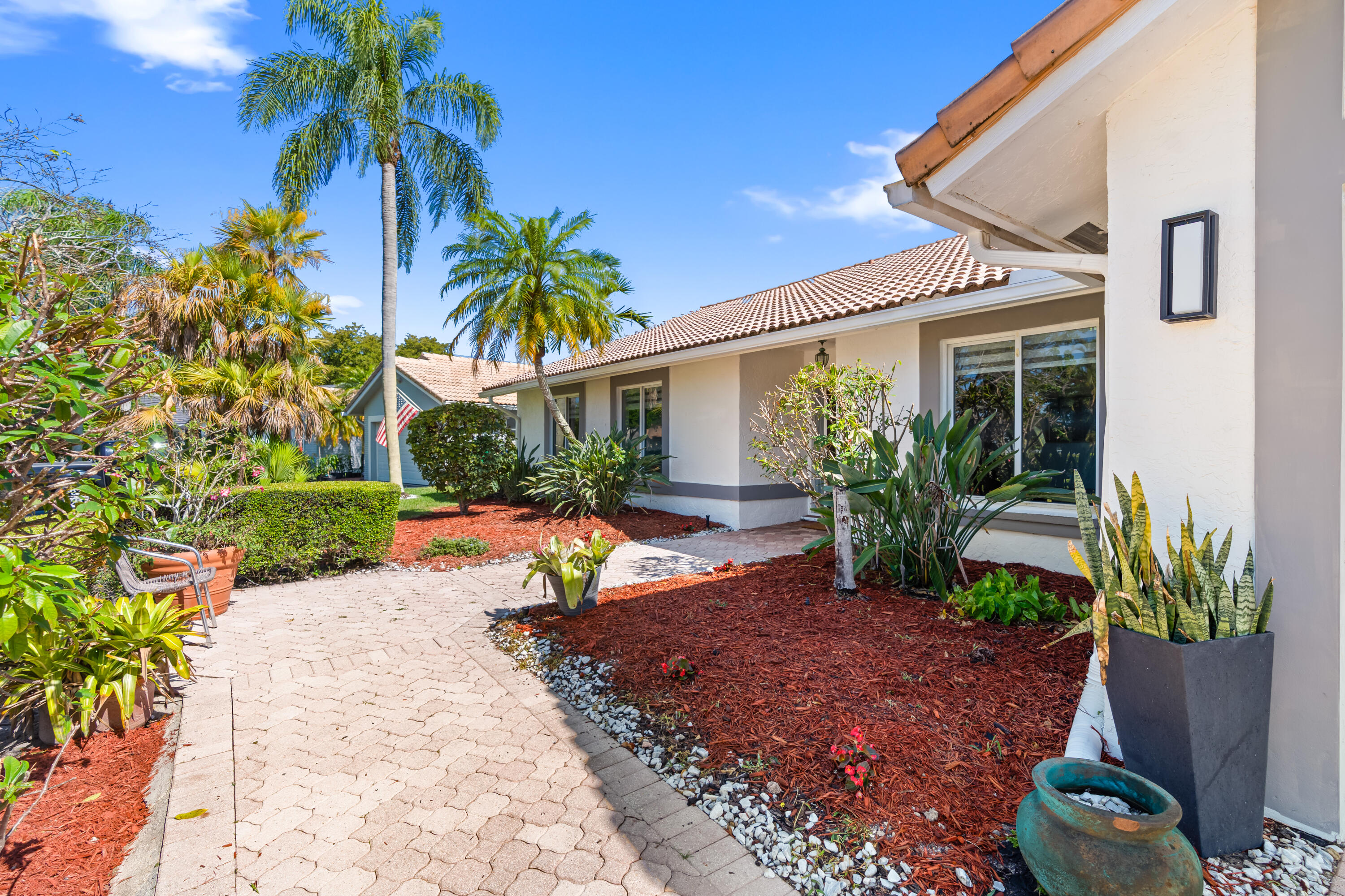 10885 NW 6th Street